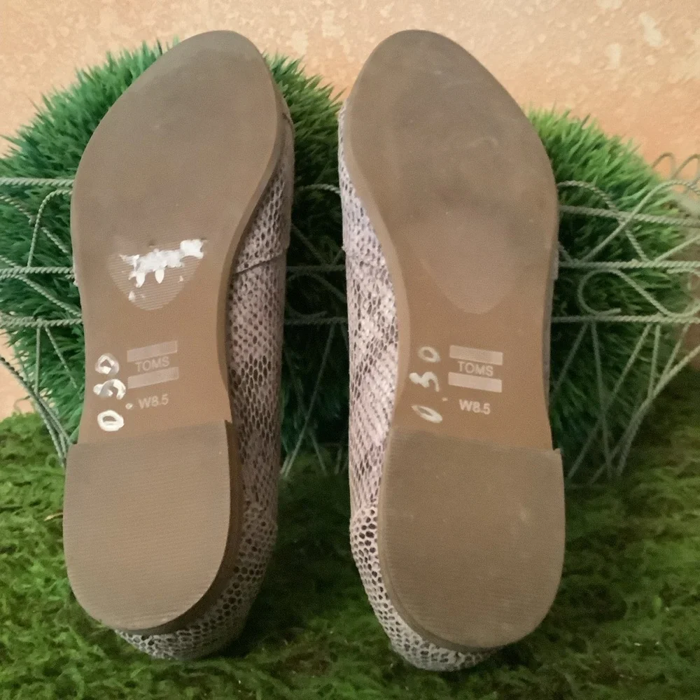 Toms Julie suede snakeskin print slip on flats size 8.5 - Picture 8 of 11